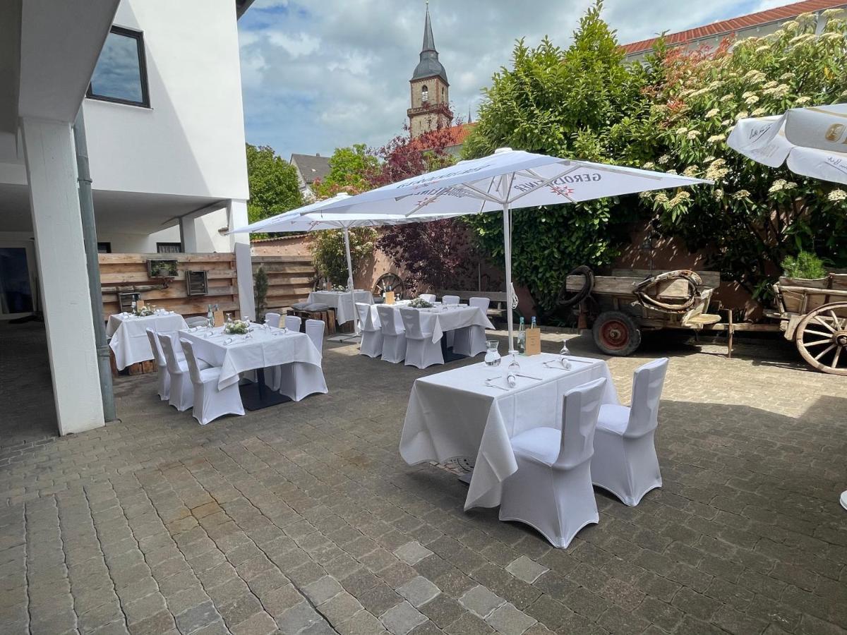 Hotel Restaurant Goldenes Ross Gollheim Exterior foto